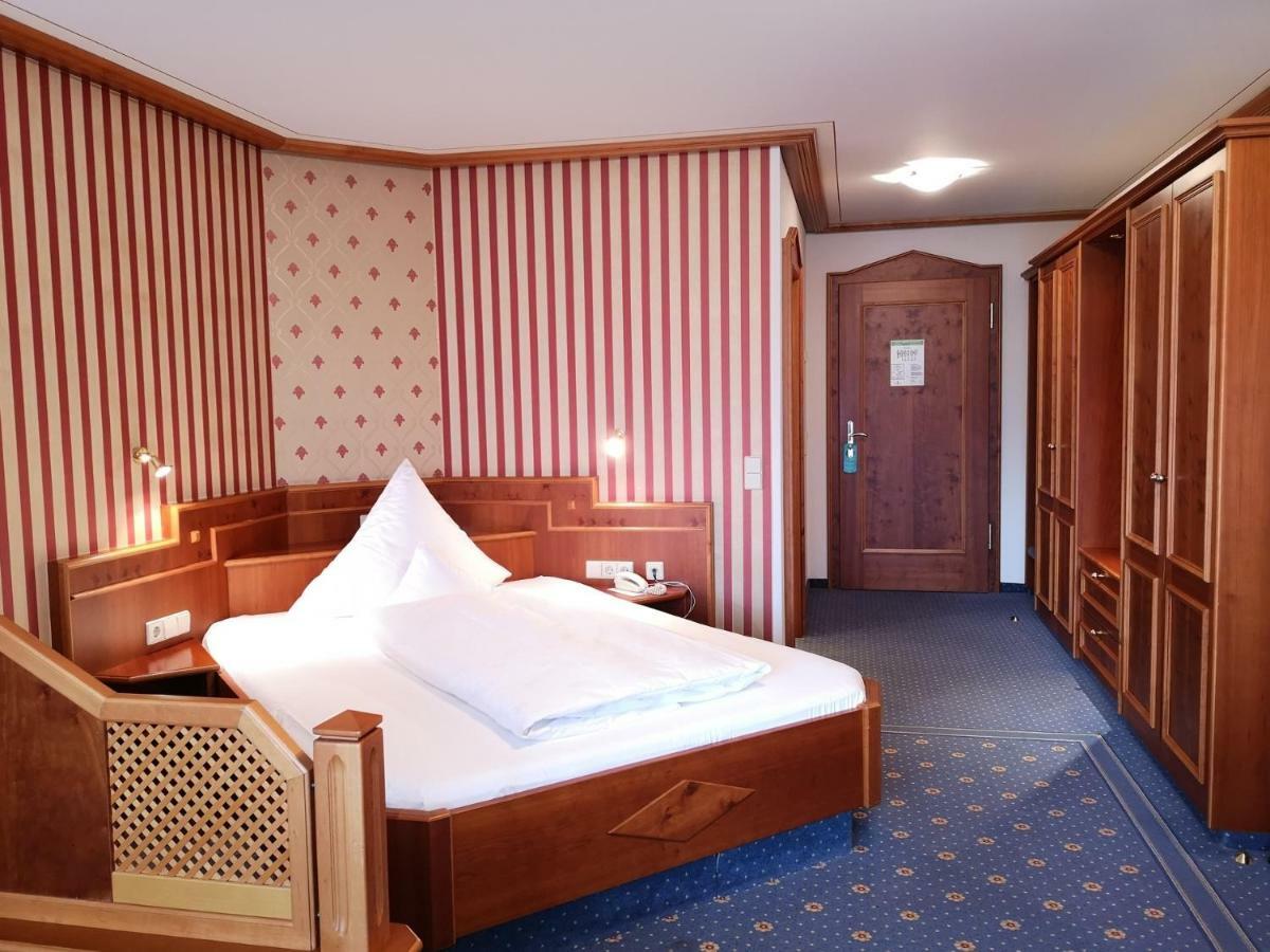 Hotel Ott Bad Krozingen Exterior foto